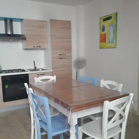 아파트 Rosi Maison 토레 산 지오반니 우겐토