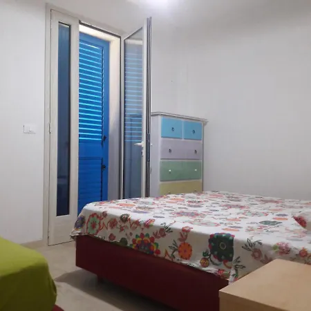 아파트 Rosi Maison 토레 산 지오반니 우겐토